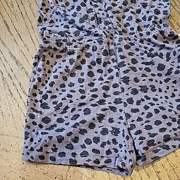 Leopard romper size 4T mini heroes - Picture 3 of 9